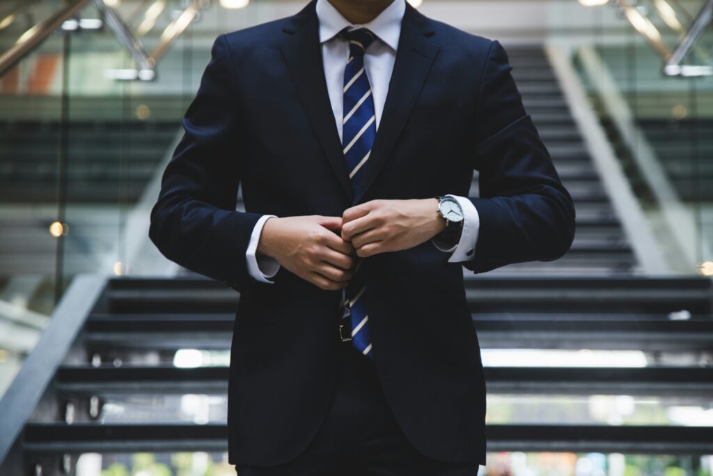 Lawyer to Sue a Company